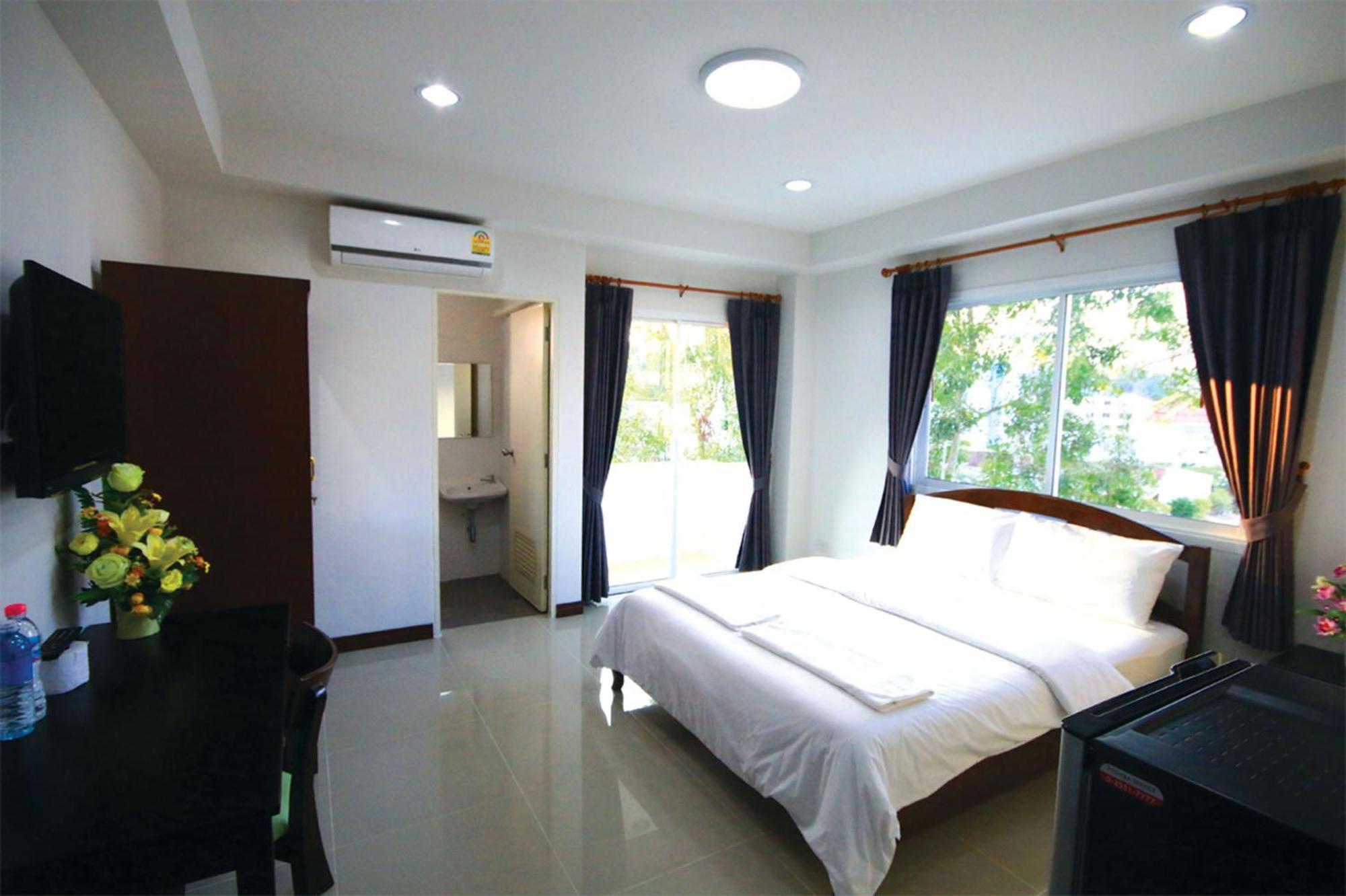 Aparthotel Baan Samrarn Krabi town Esterno foto