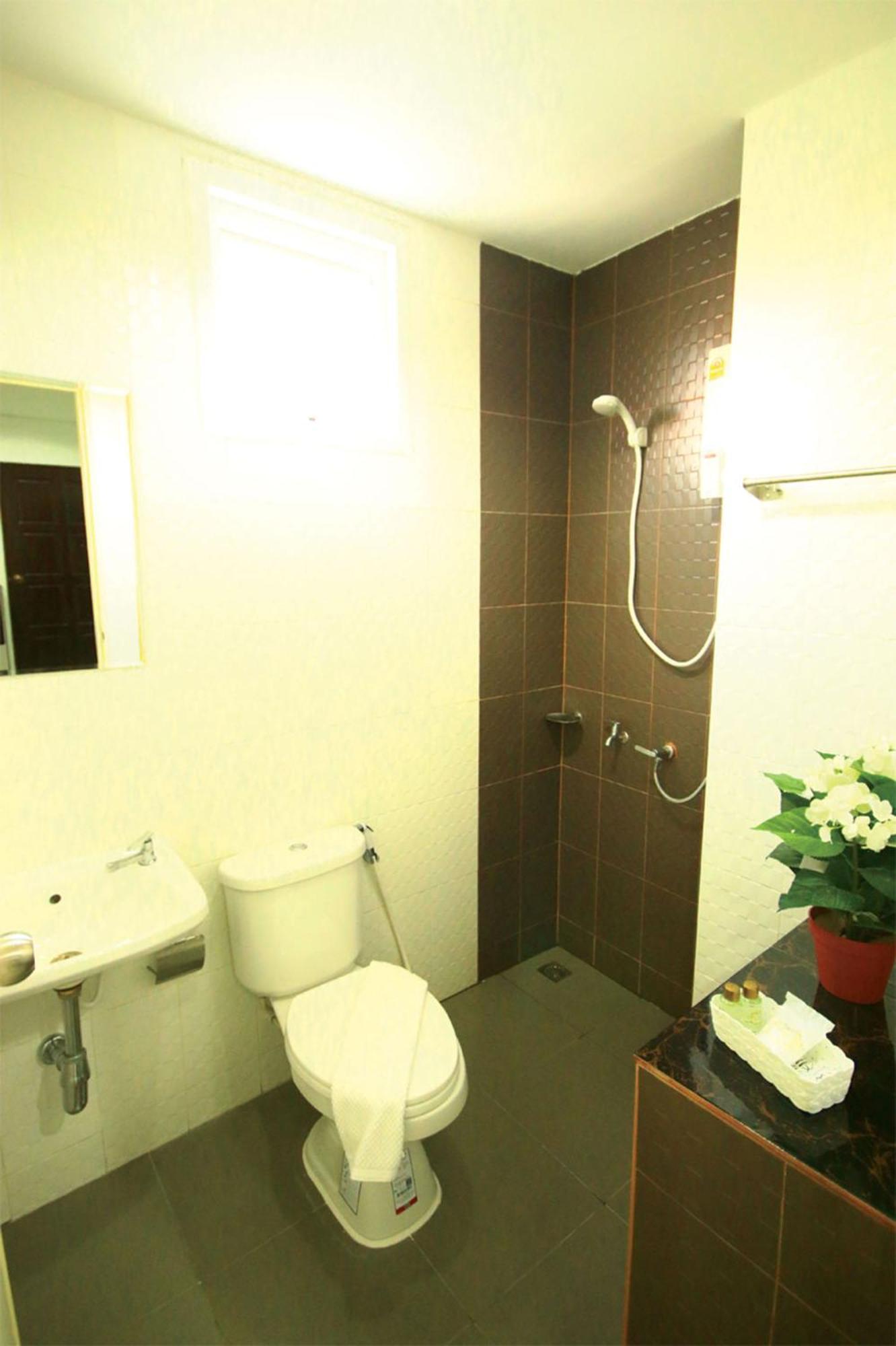 Aparthotel Baan Samrarn Krabi town Esterno foto